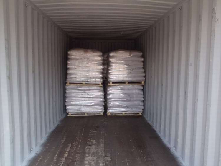 Refractory castable